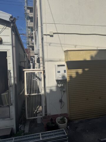 店舗の出入口や通路周辺での施工状況